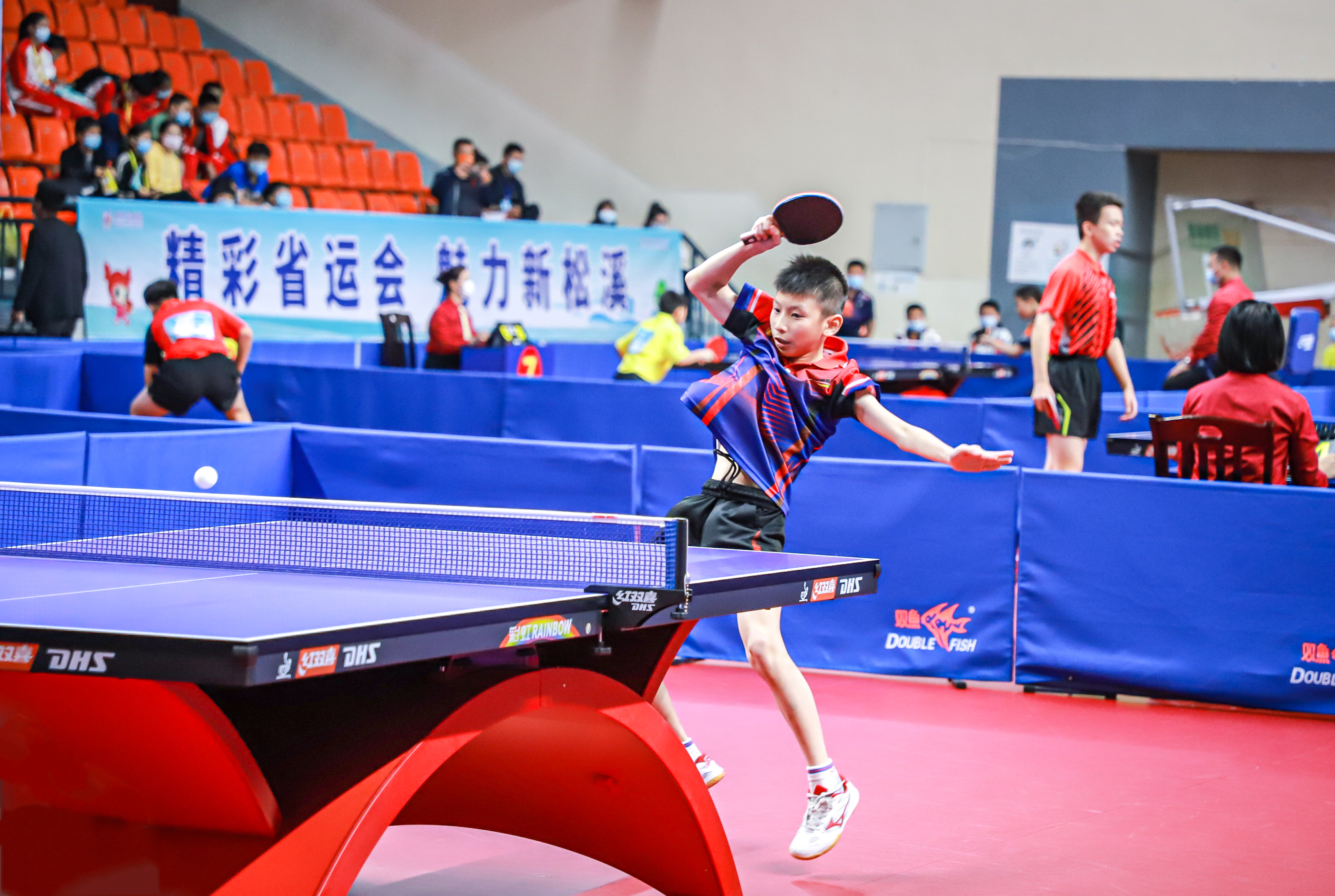 上的表现奠 上的表现奠