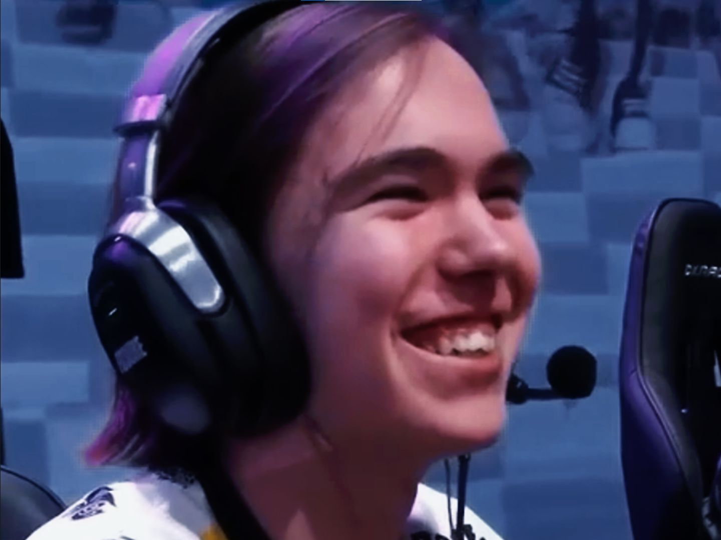 展开反扑 展开反扑