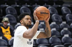 阿斯报：皇马后防仅2人保持全勤，累计因伤缺席场次已达59场（阿斯：皇马防线仅两人全勤，伤病致缺阵总计59场）