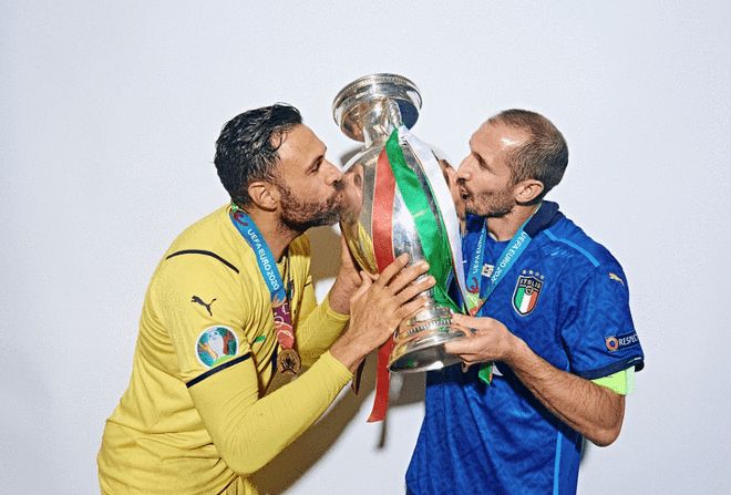 球迷：这场比赛值得反复看（球迷直呼：这场比赛百看不厌）