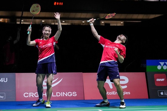 阿尔特塔的双线攻势：阿森纳在英超与欧冠的完美演绎（阿尔特塔两线并驱：阿森纳英超与欧冠的巅峰答卷）