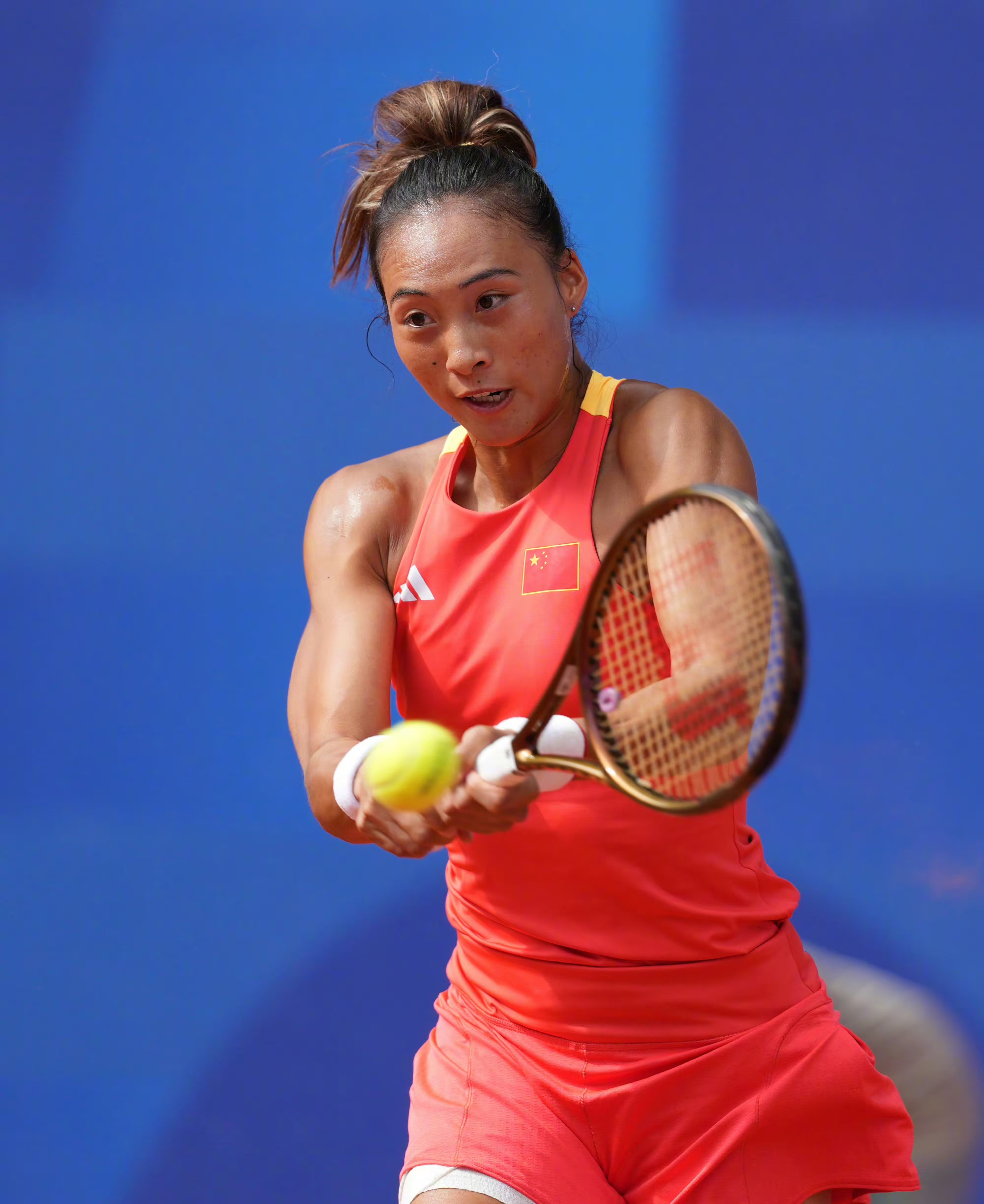 群雄争霸，意甲连续第二年至少4支排名前列的球队相差2分以内（混战升级：意甲连续两年至少四强积分差不超2分）